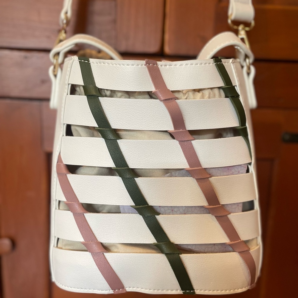 Mersi vegan leather bucket bag, brand new with fabric storage bag